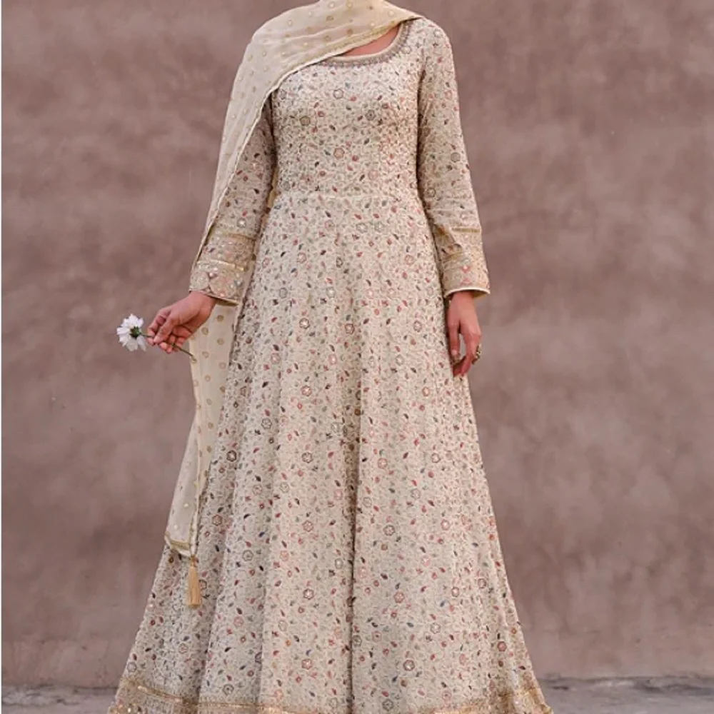 Elegant Floral Cream Dress - Picture 1 of 2